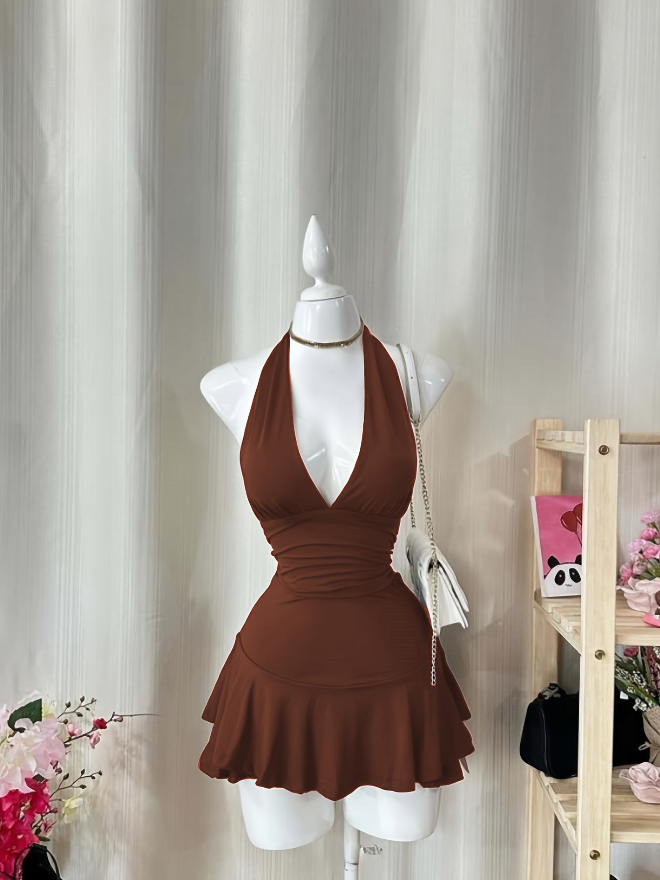 Vestido Feminino Elegante – Decote V, Halter, Slim Fit com Babado