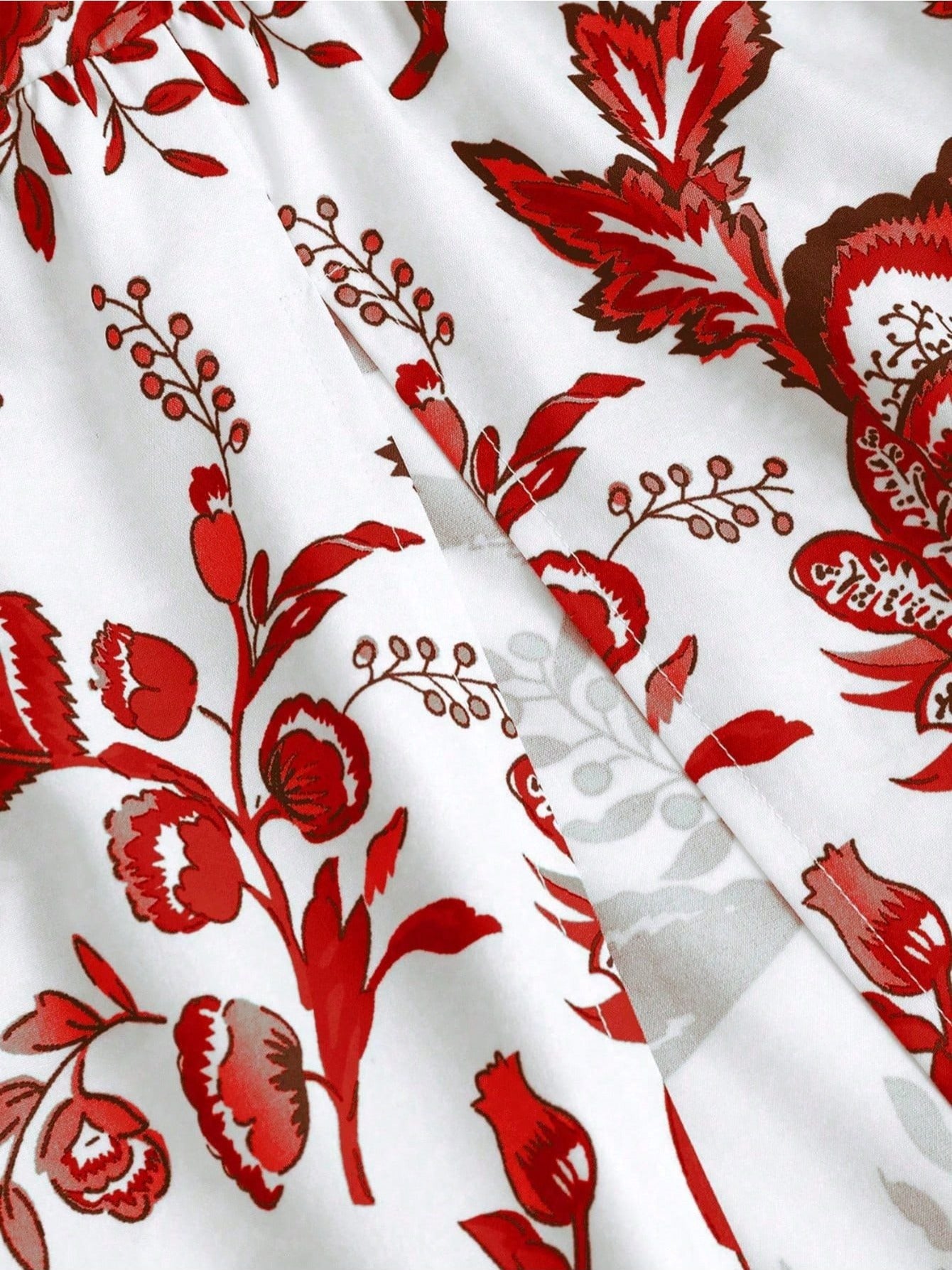 Vestido ISARA Estampado com Gola Halter – Estilo Fresco de Férias, Leve, Moderno e Perfeito para Looks Femininos Casuais