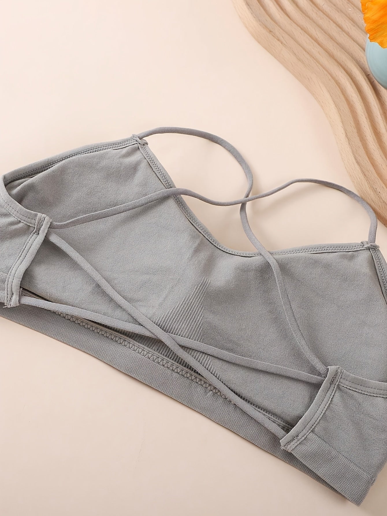 Kit 3 Sutiãs Femininos Sem Costas – Alças Cruzadas, Conforto e Suporte