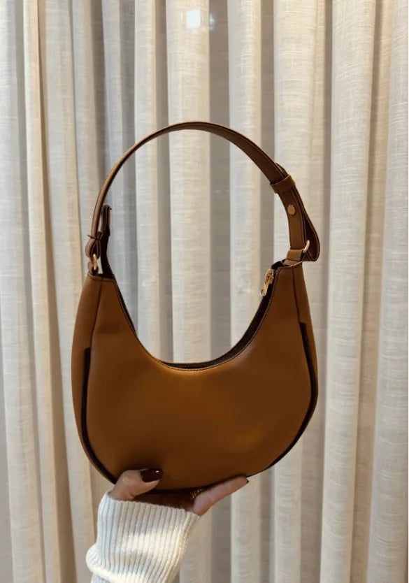 Bolsa Feminina Baguete Meia-Lua com Zíper – Estilosa e Moderna