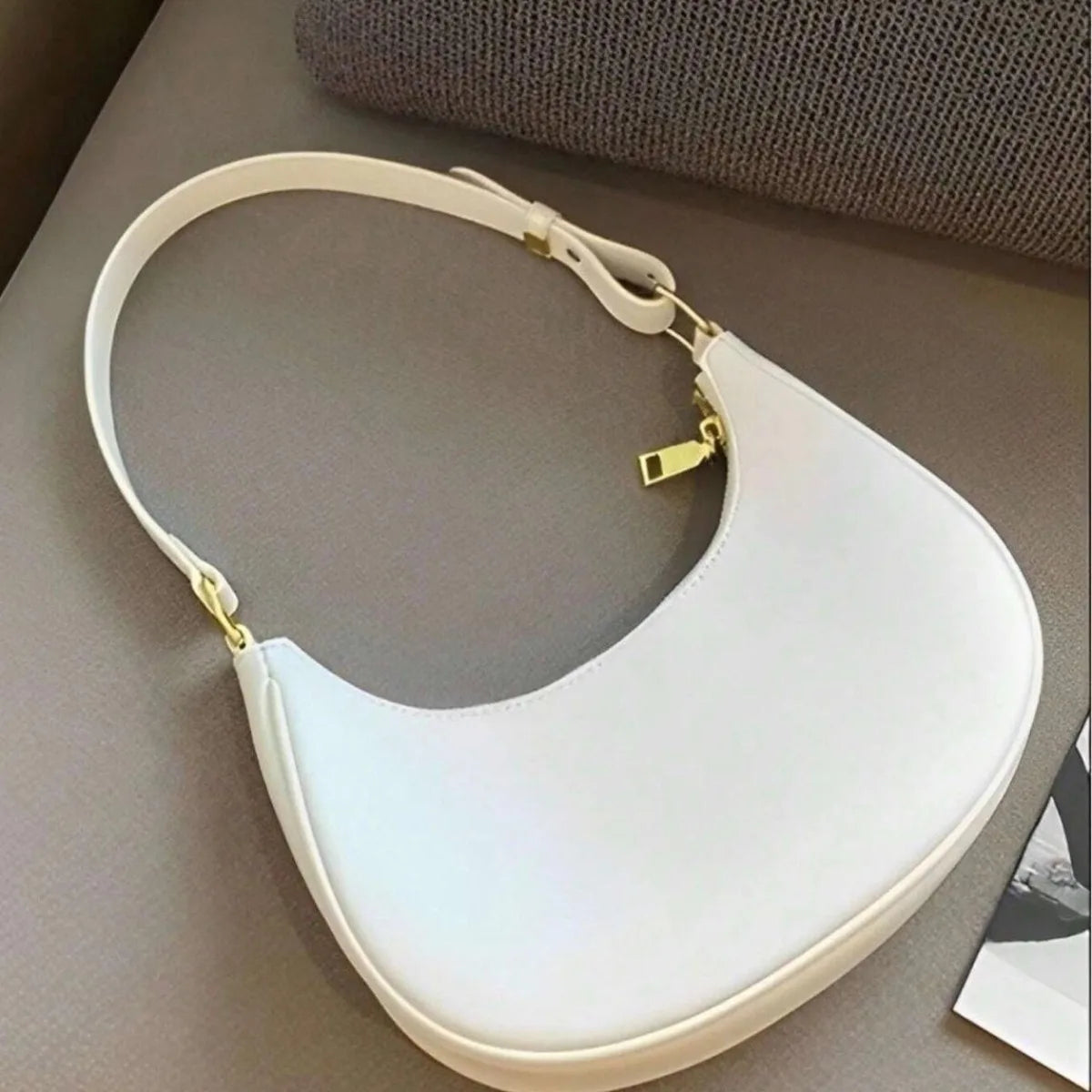 Bolsa Feminina Baguete Meia-Lua com Zíper – Estilosa e Moderna