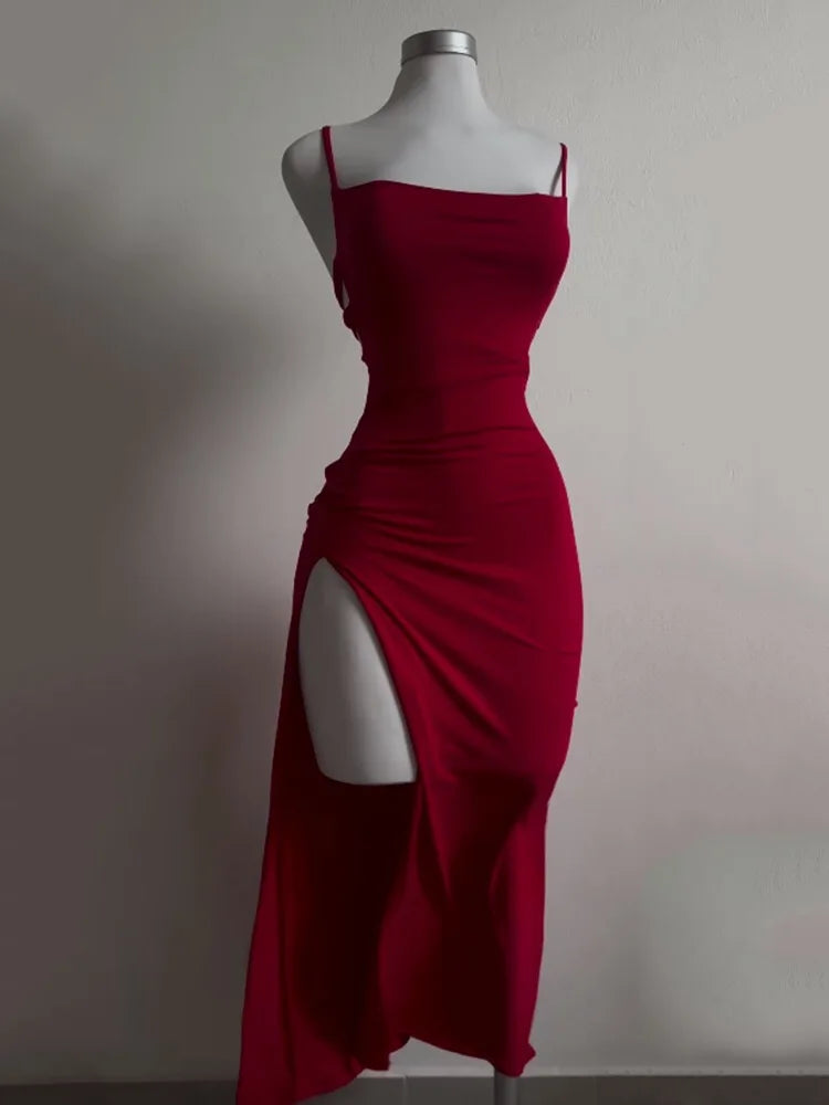 Vestido Halter Bodycon 2025 – Verão Estilo Moderno