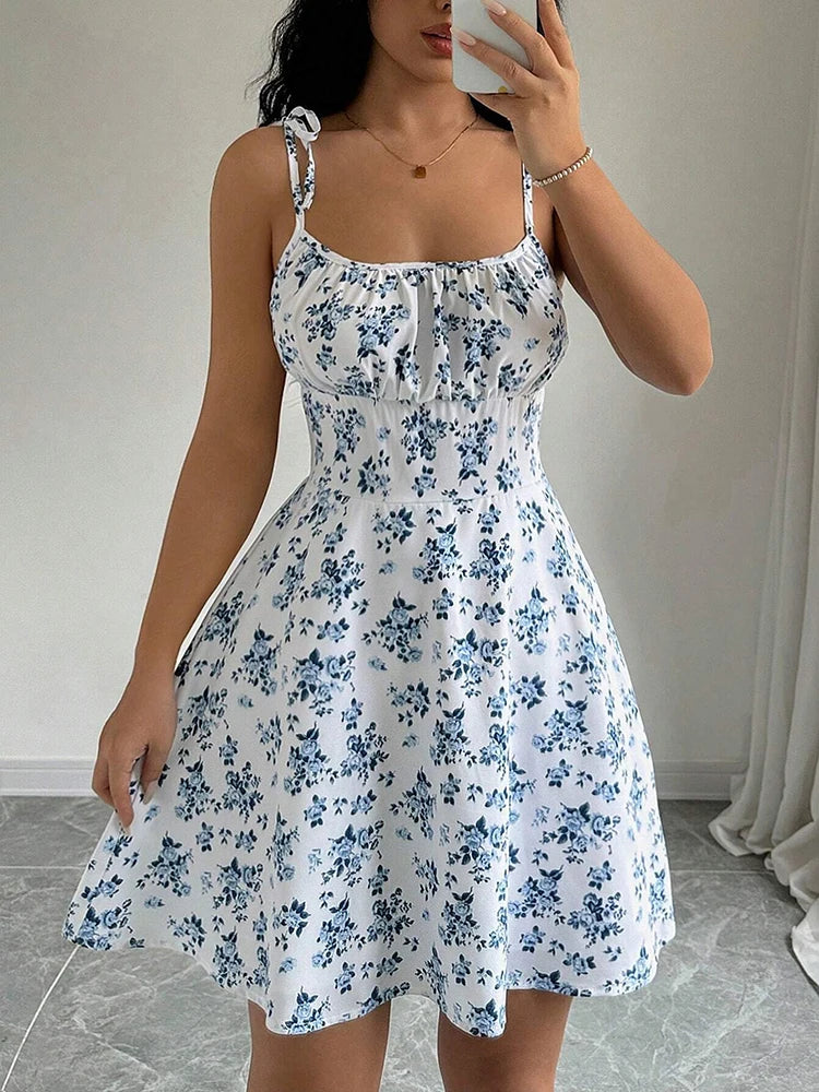 Vestido Curto Feminino de Verão – Alças Finas, Estampa Floral, 2025