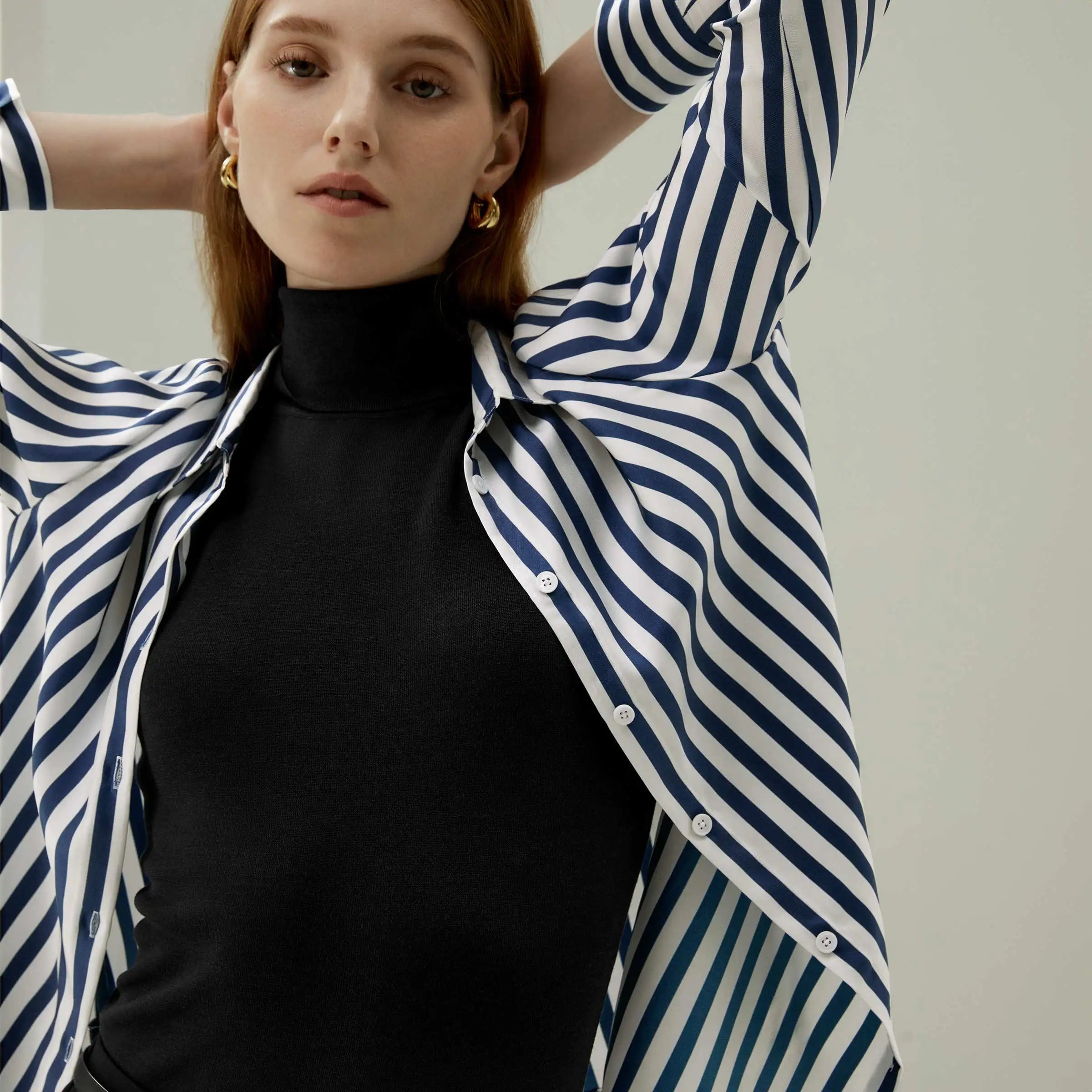 Camisa de Seda Feminina Amalfi LilySilk – Elegância Clássica em Listras Premium para um Look Sofisticado