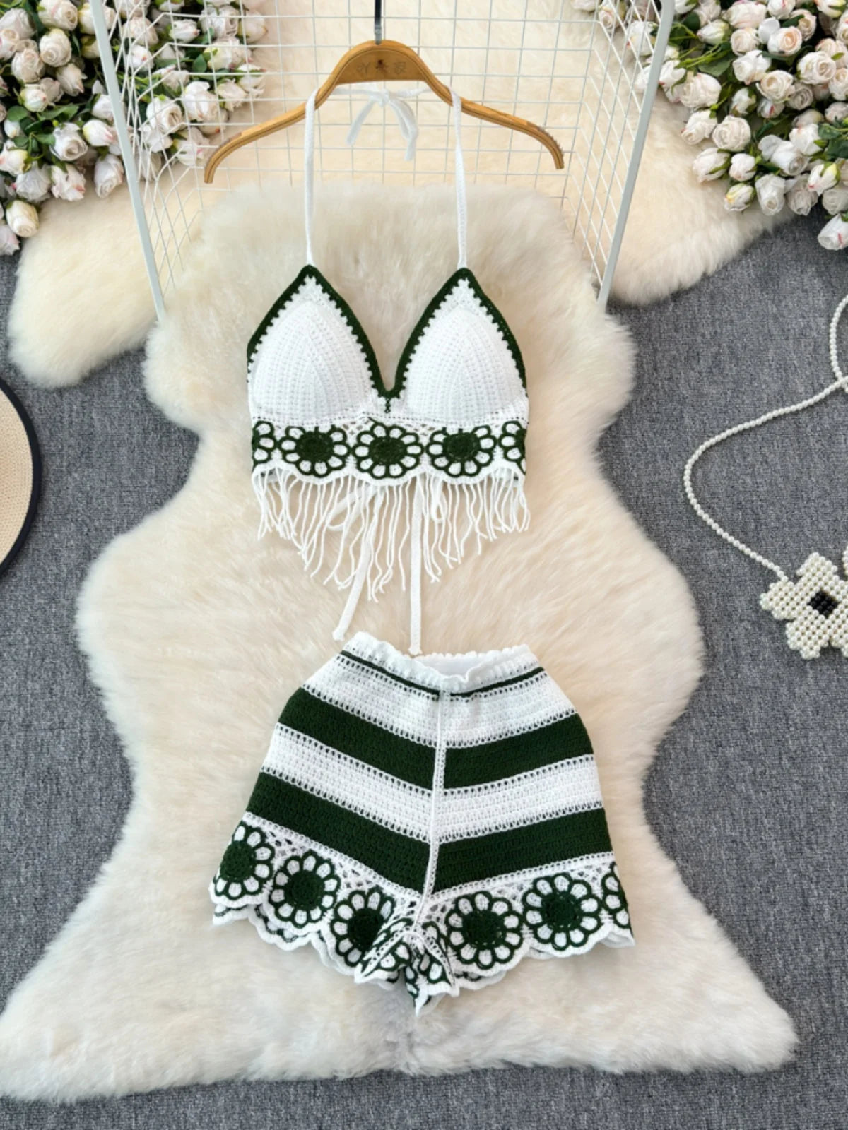 Conjunto Feminino de Verão – Top Tassel + Calça Pantalona Hollow de Cintura Alta