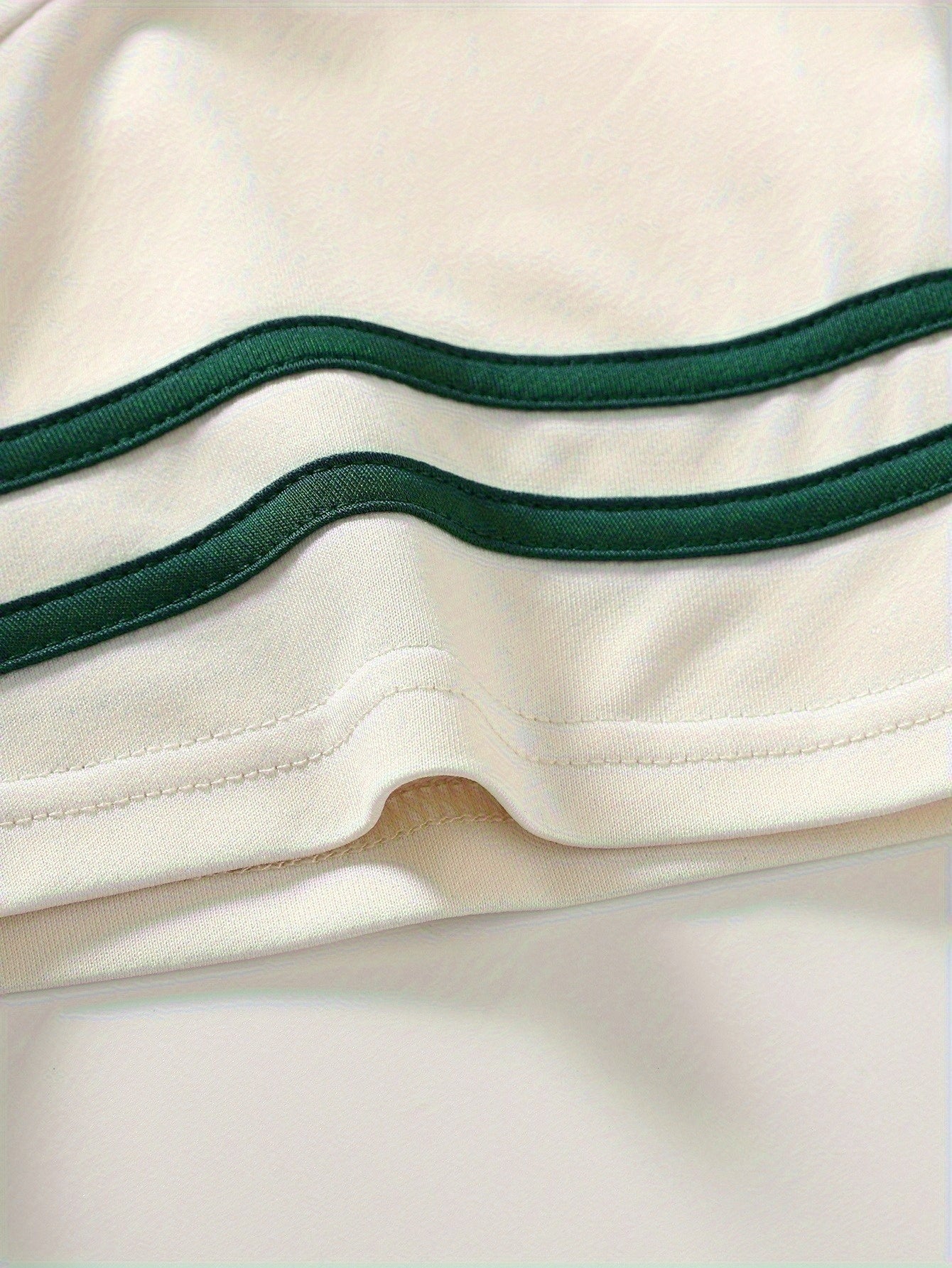 Camiseta Masculina "ITALIA" – Branca com Listras Verde e Vermelho, Leve, Respirável, Caimento Solto para Verão