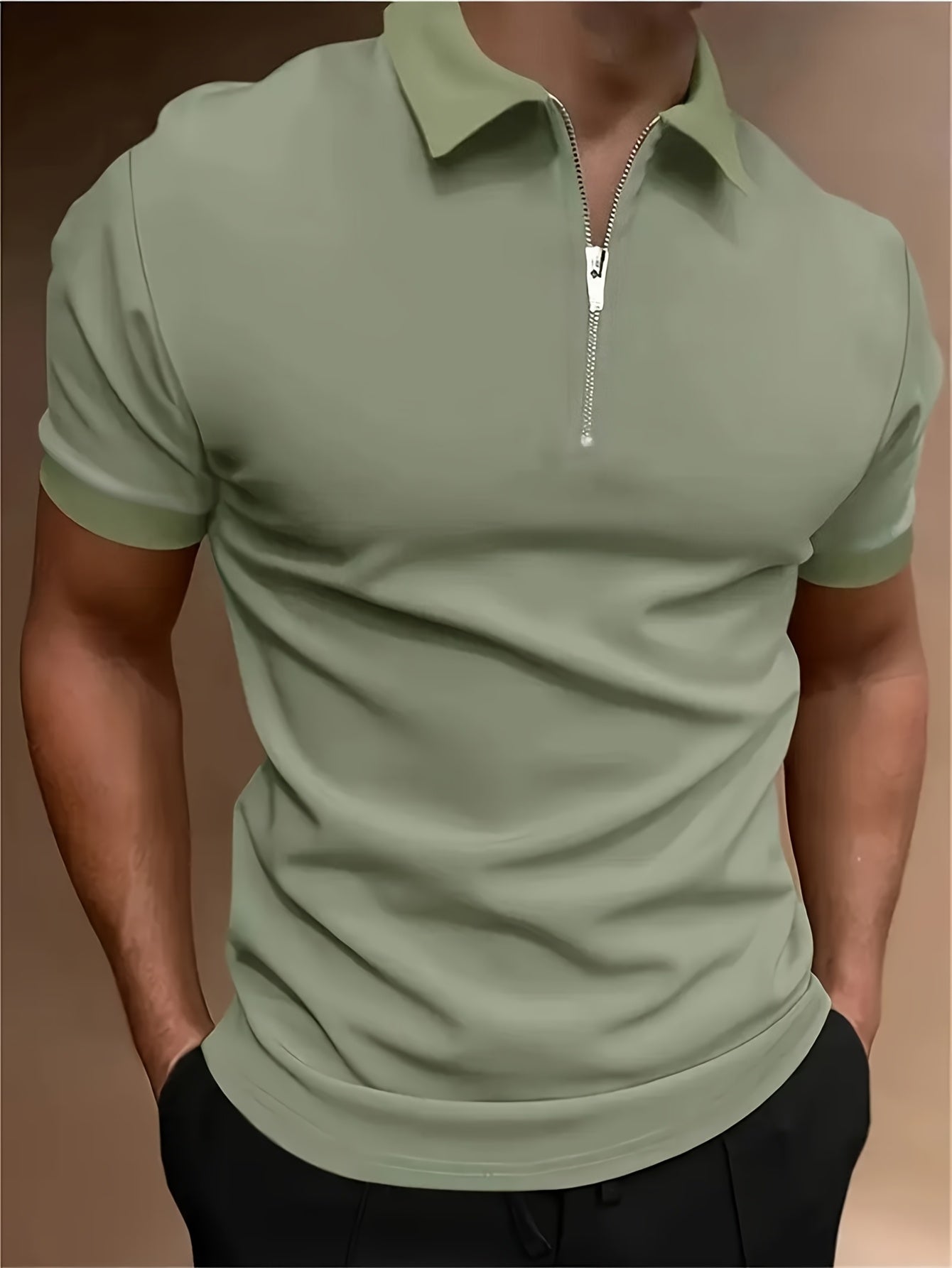 Camiseta Masculina com Meio Zíper – Preta, Leve, Elegante, Perfeita para Verão e Ocasiões Casuais