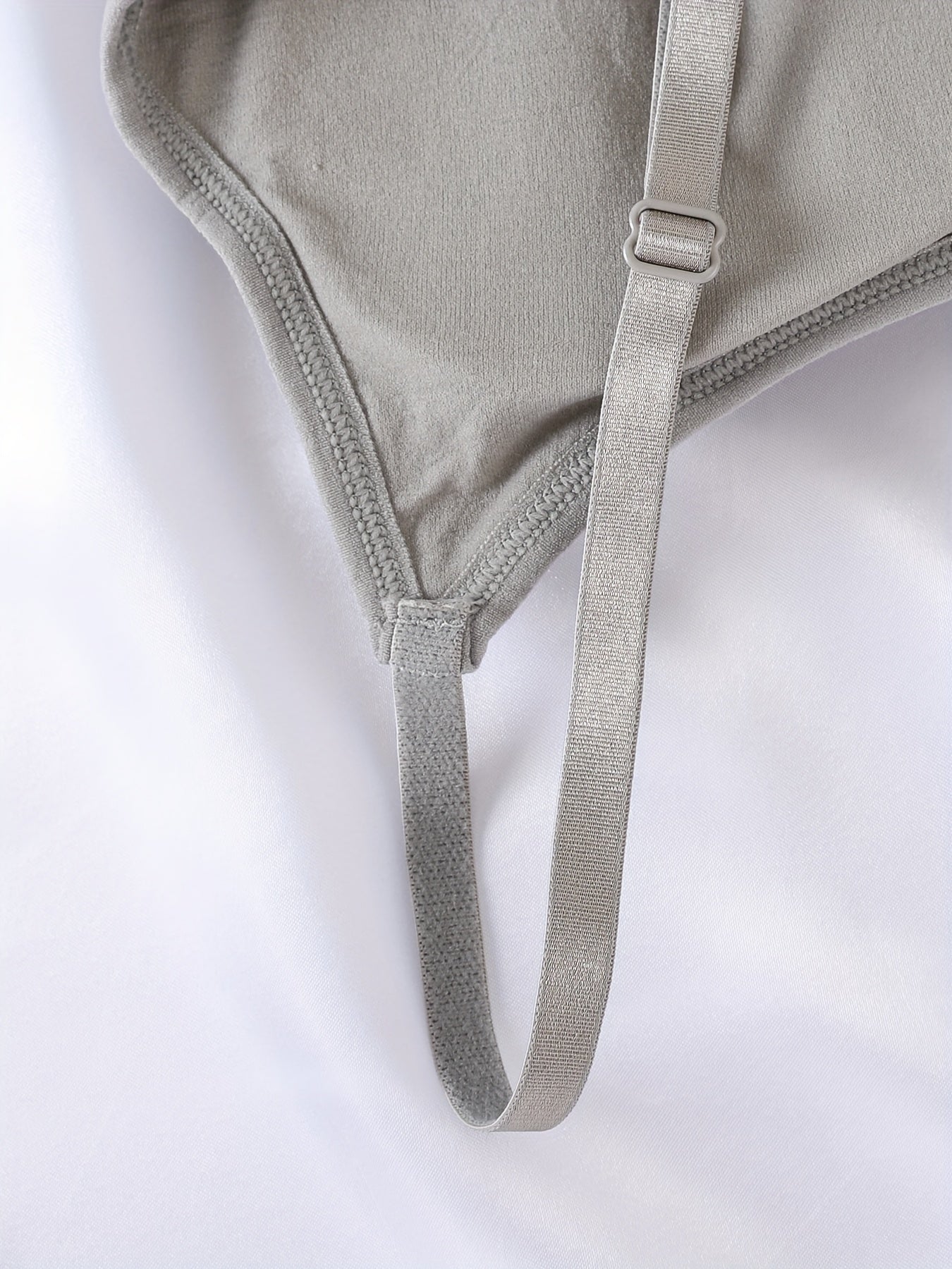 Top Feminino Sem Bojo com Alça Fina – Kit 3 Peças Confortáveis para Treino e Uso Diário